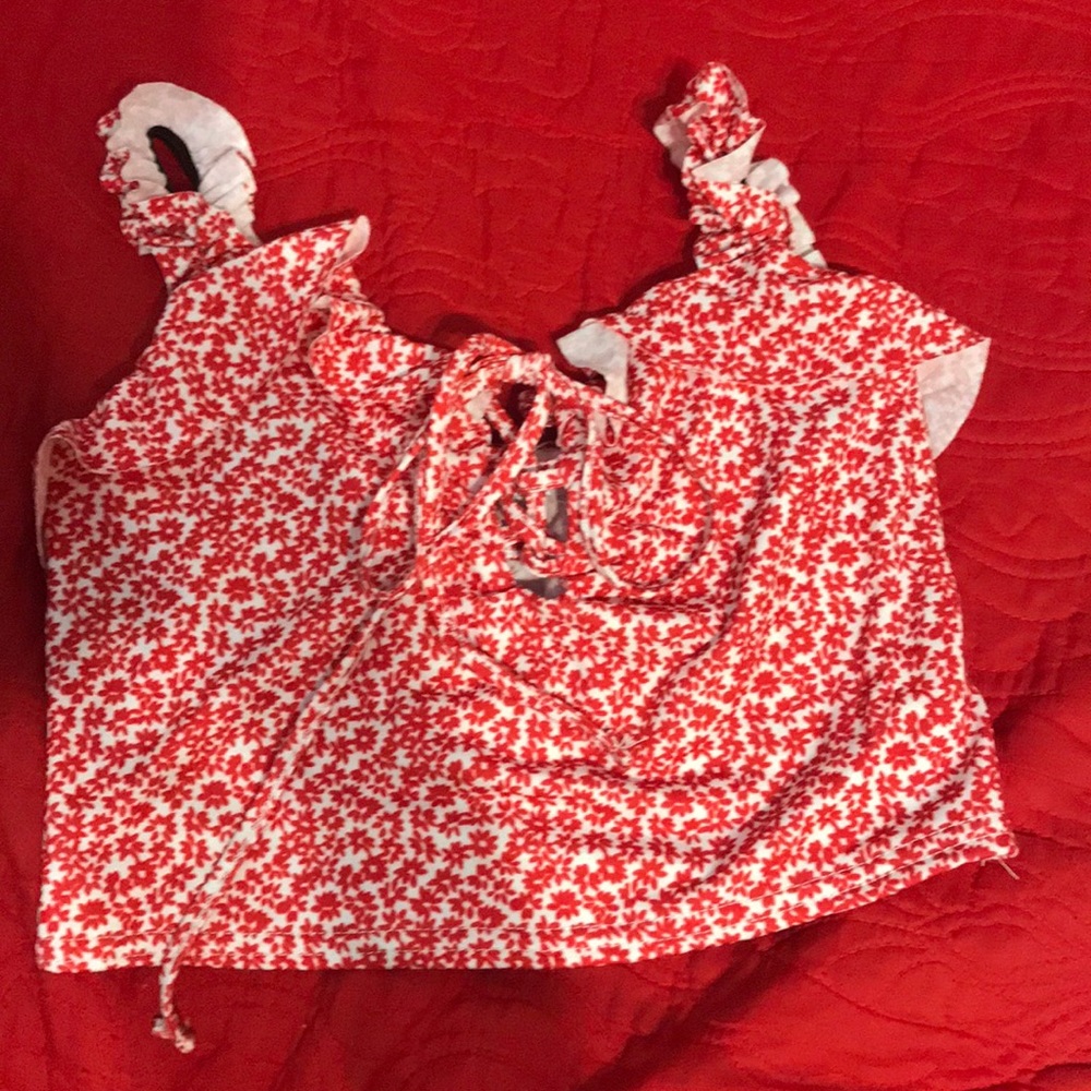 Red Floral Set - Picture 3 of 3